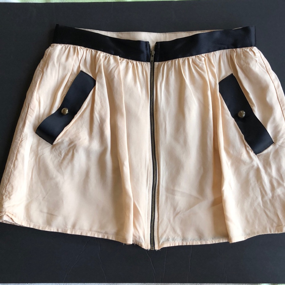 Skater mini skirt